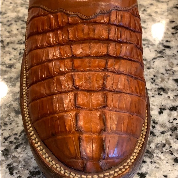 Lucchese hornback caiman boots. 10 1/2 - Picture 3 of 11